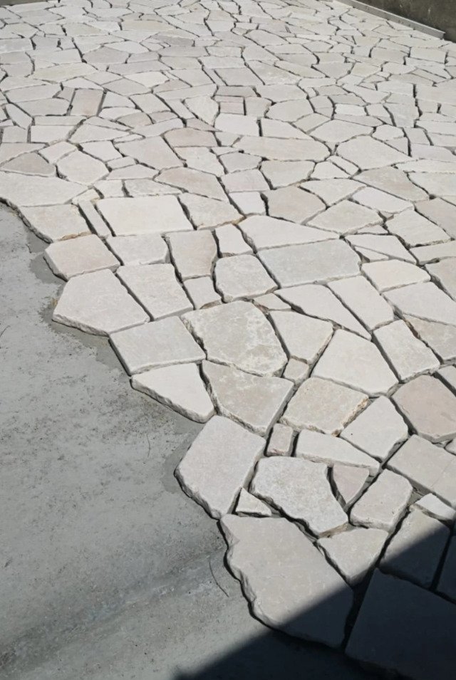 Pavimentazione esterna in pietra